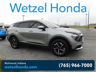 Used 2023 Kia Sportage LX image 1