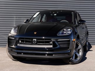 Used 2025 Porsche Macan image 1