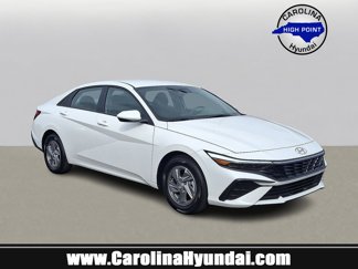 New 2025 Hyundai Elantra SE image 1
