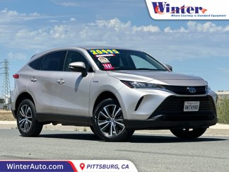 Used 2021 Toyota Venza LE image 1