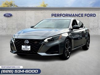 Used 2024 Nissan Altima 2.5 SR w/ SR Premium Package image 1