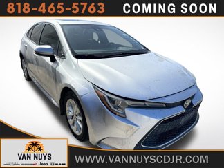 Used 2020 Toyota Corolla XLE image 1