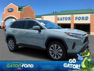 Used 2023 Toyota RAV4 XLE Premium image 1