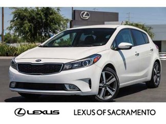Used 2017 Kia Forte EX image 1