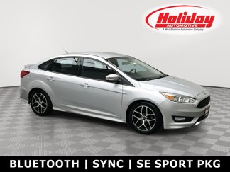Used 2015 Ford Focus SE w/ SE Sport Package image 1