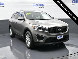 Used 2017 Kia Sorento LX image 1
