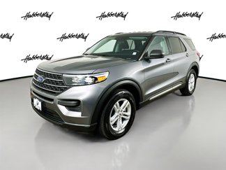Used 2022 Ford Explorer XLT image 1