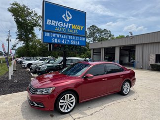 Used 2019 Volkswagen Passat 2.0T Wolfsburg image 1