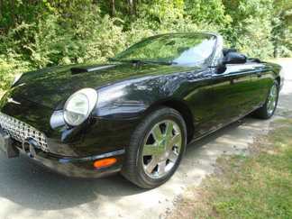 Used 2002 Ford Thunderbird Deluxe image 1