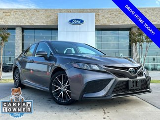 Used 2023 Toyota Camry SE image 1