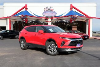 Used 2023 Chevrolet Blazer LT image 1