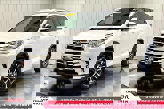 Used 2018 Toyota Highlander XLE image 1
