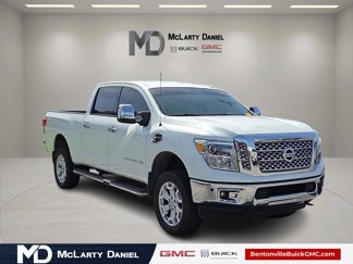 Used 2016 Nissan Titan SL image 1