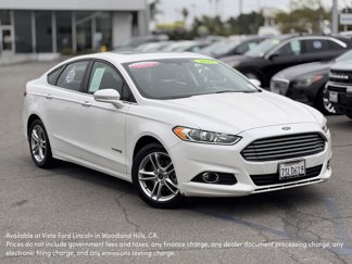 Certified 2016 Ford Fusion SE image 1
