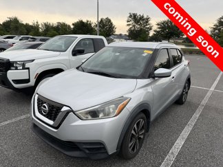 Used 2019 Nissan Kicks SV image 1