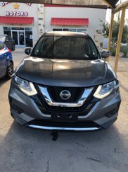 Used 2018 Nissan Rogue SV image 1