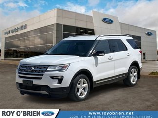 Used 2018 Ford Explorer XLT image 1