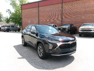 New 2025 Chevrolet Trax LT w/ Driver Confidence Package image 1