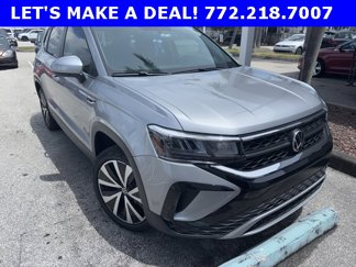Used 2022 Volkswagen Taos SE image 1