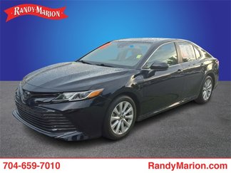 Used 2020 Toyota Camry LE image 1