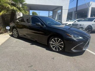 Used 2021 Lexus ES 300h w/ Premium Package image 1