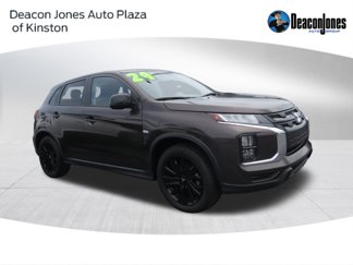 Used 2024 Mitsubishi Outlander Sport LE image 1