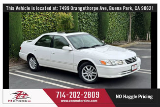 Used 2001 Toyota Camry XLE image 1