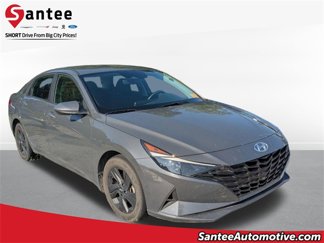 Used 2023 Hyundai Elantra SEL image 1