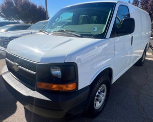 Used 2017 Chevrolet Express 3500 image 1