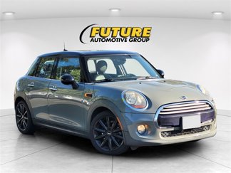Used 2015 MINI Cooper 4-Door Hardtop image 1