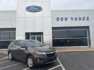 Used 2023 Chevrolet Equinox LT image 1