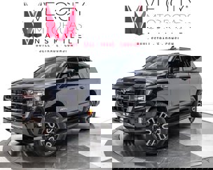 Used 2024 GMC Yukon AT4 w/ Technology Package image 1