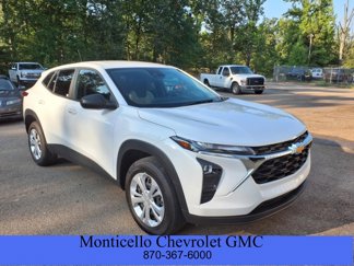 Used 2024 Chevrolet Trax LS w/ Driver Confidence Package image 1