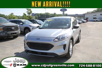 Used 2022 Ford Escape SE image 1