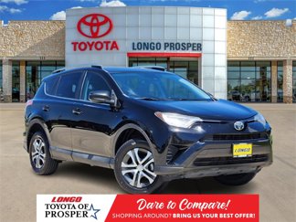 Used 2018 Toyota RAV4 LE image 1