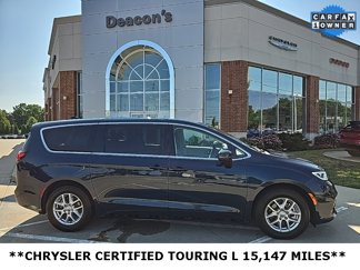 Used 2023 Chrysler Pacifica Touring-L image 1