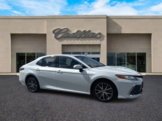 Used 2021 Toyota Camry XLE image 1