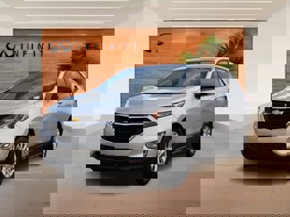 Used 2020 Chevrolet Equinox LS w/ LS Convenience Package image 1