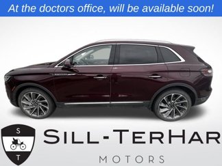 Used 2020 Lincoln Nautilus Reserve w/ Equipment Group 201A image 1