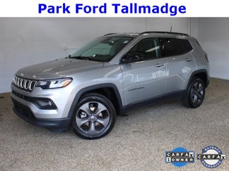 Used 2022 Jeep Compass Latitude image 1