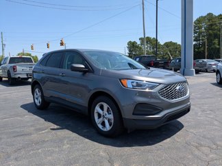Certified 2024 Ford Edge SE image 1
