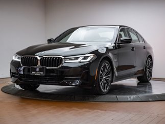 Certified 2022 BMW 530e w/ Convenience Package image 1