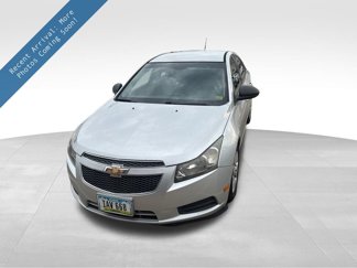 Used 2013 Chevrolet Cruze LS image 1