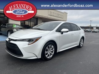 Used 2024 Toyota Corolla LE image 1