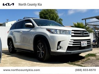 Used 2018 Toyota Highlander XLE image 1