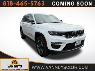 Used 2023 Jeep Grand Cherokee 4WD 4xe image 1