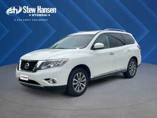 Used 2013 Nissan Pathfinder SL image 1