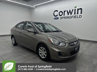 Used 2014 Hyundai Accent GLS image 1