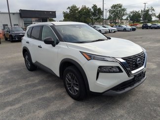 Used 2023 Nissan Rogue S image 1