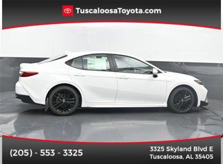 New 2025 Toyota Camry SE image 1